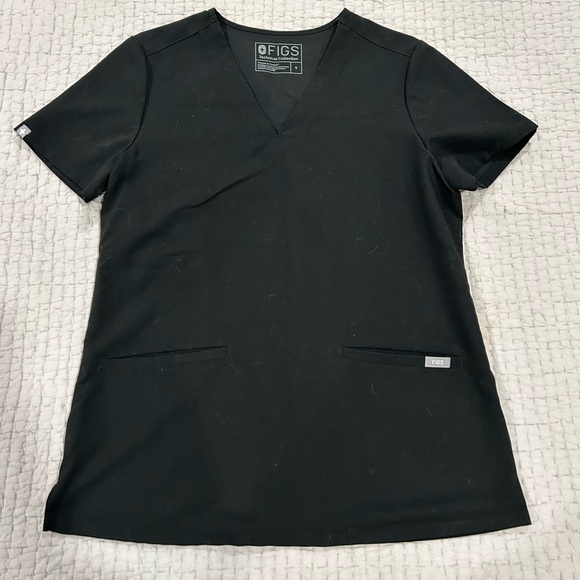 FIGS Casma Three-Pocket Scrub Top - Picture 1 of 2